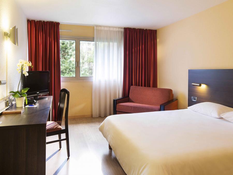 Oceania Quimper Hotel Exterior foto